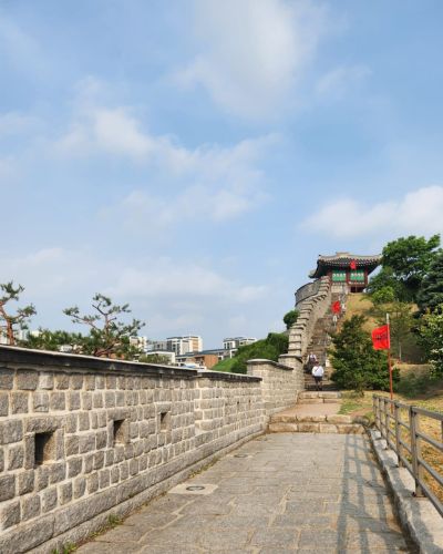 A stone wall and steps in South Korea.