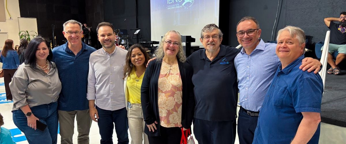 Susie Pek, Jon Fugler, Ricardo Kroskinsque (RTM Brazil), Annabel Muskcarella, Celize Sayao, Luiz Sayão, Esteban Larrosa, Ted Siemens.