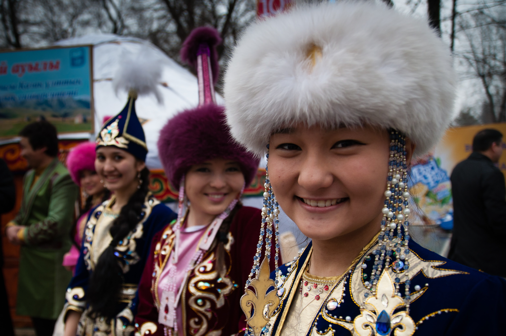 Kazakh people. Народы центральной Азии. Средняя Азия люди. Средняя Азия люди фото. Центральноазиатские народы.